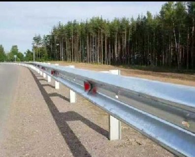 路側(cè)波形護(hù)欄的設(shè)置原則